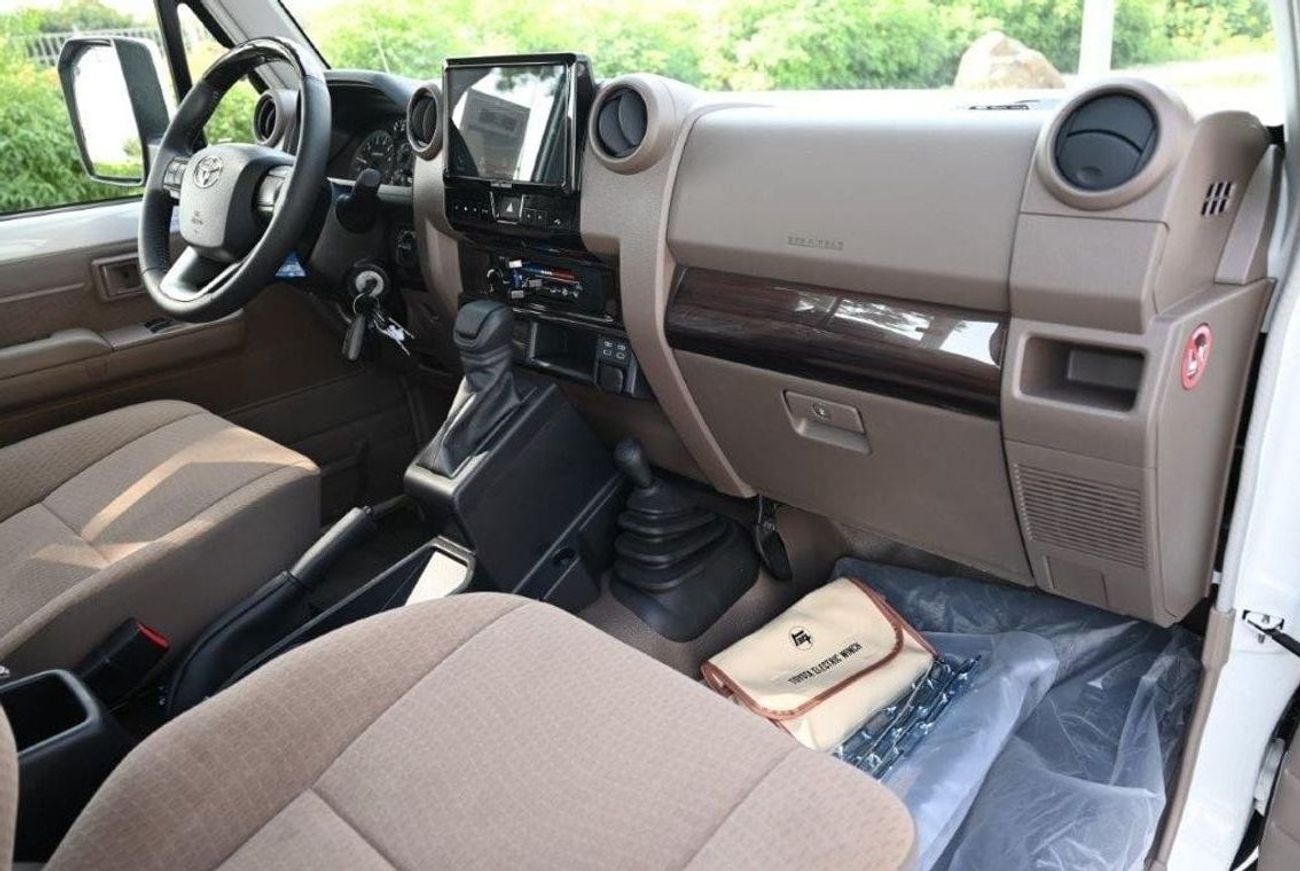 Toyota Land Cruiser Pick Up 2025 TOYOTA LAND CRUISER 79 SINGLE CAB PICKUP DLX V6 4.0L PETROL 4WD AT