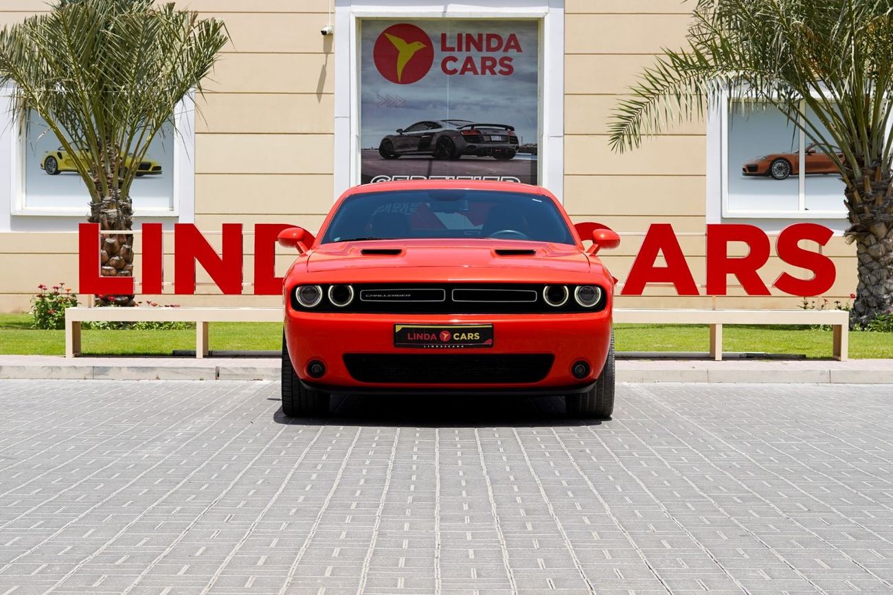 Dodge Challenger Dodge Challenger SXT Plus 2018 GCC (LOWEST MILEAGE) under Warranty with Flexible Down-Payment/ Flood