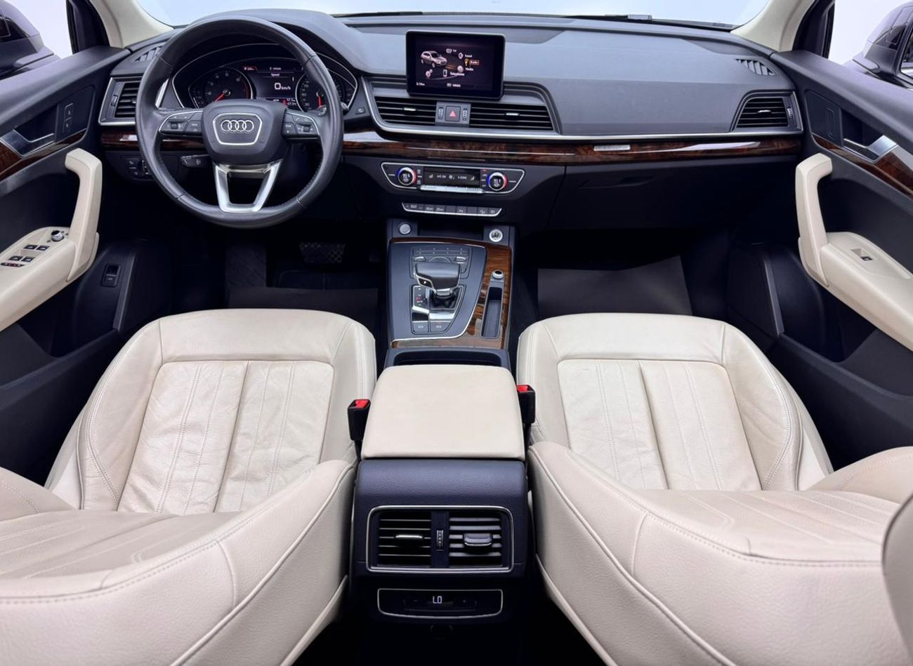 Audi Q5 45 TFSI Quattro S Line 2.0L (252 HP) 2018 AUDI Q5 45 TFSI S-Line Quattro, 1 Year Warranty, Audi Serv