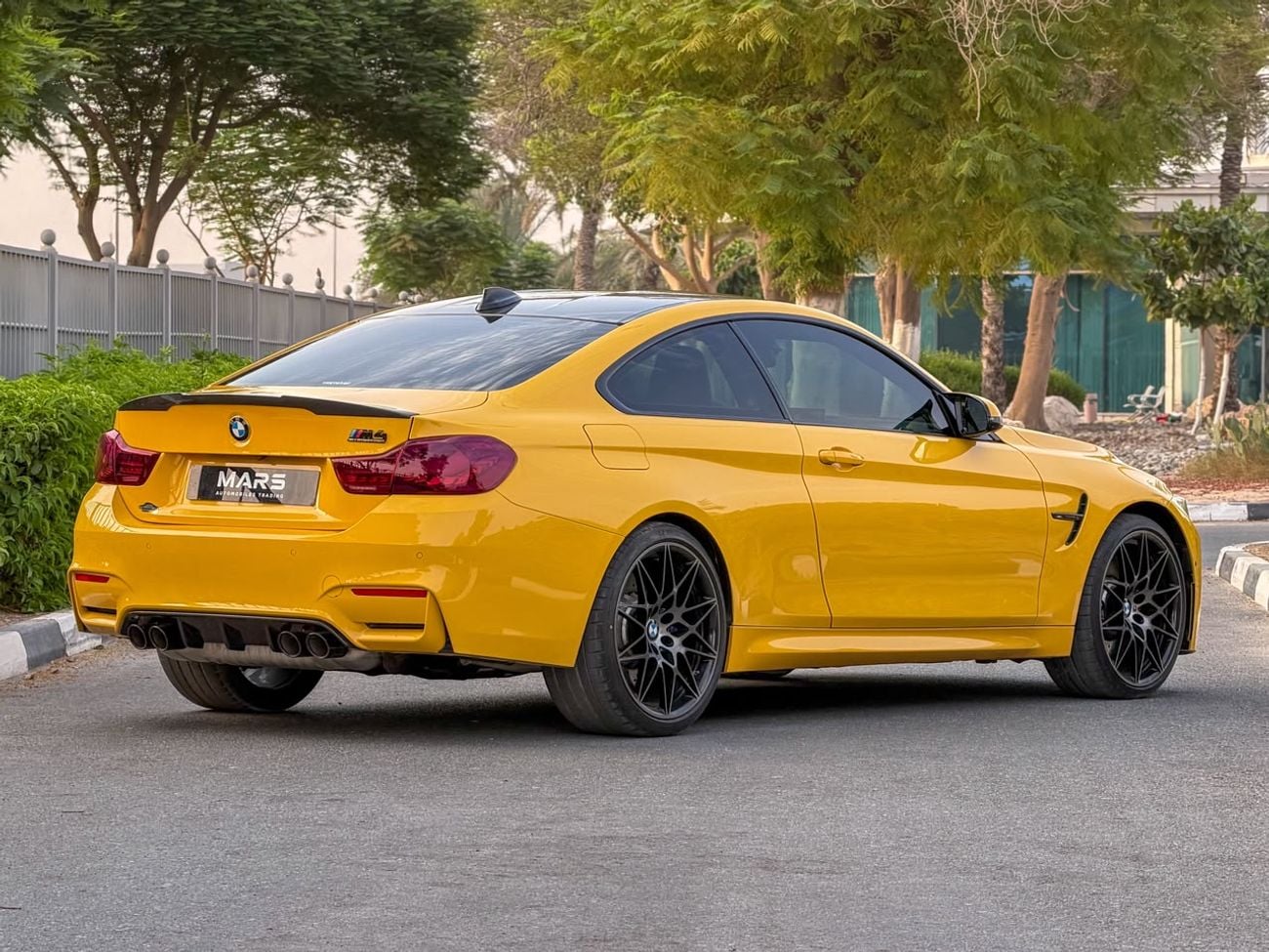 BMW M4 CS