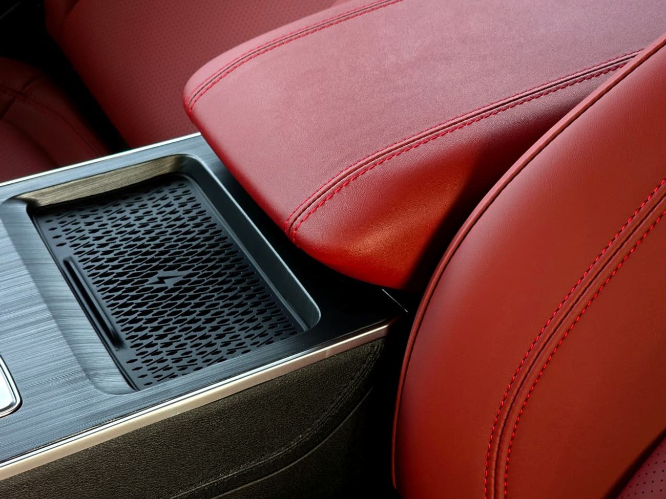 Chery Tiggo 7 Pro Max CHERY TIGO 7 - PRO MAX - COMFORT - 2025 MODEL - WHITE INSIDE RED - GCC