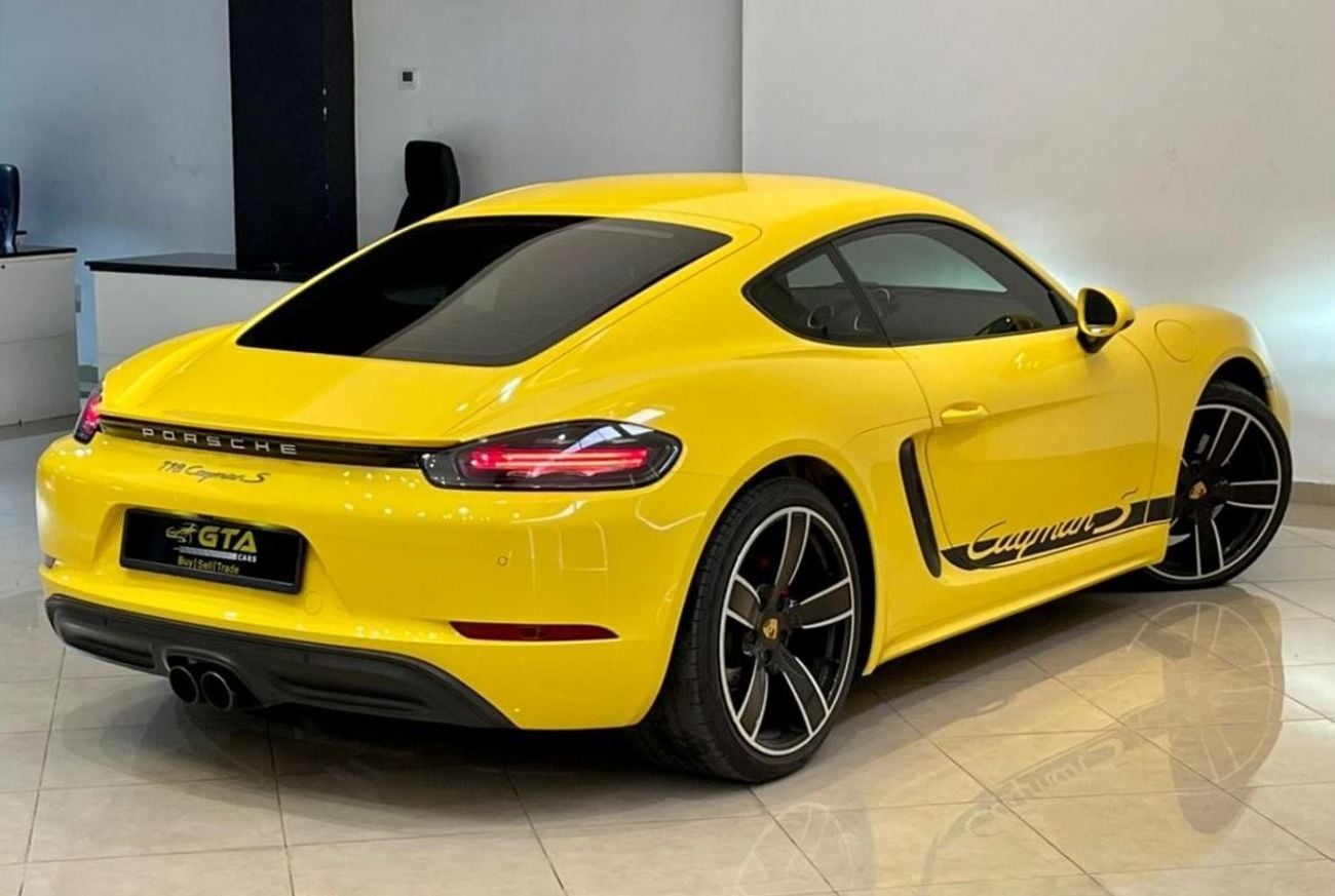 Porsche 718 Cayman 2018 Porsche Cayman S, Full Porsche History, Porsche Warranty, Low Kms, GCC
