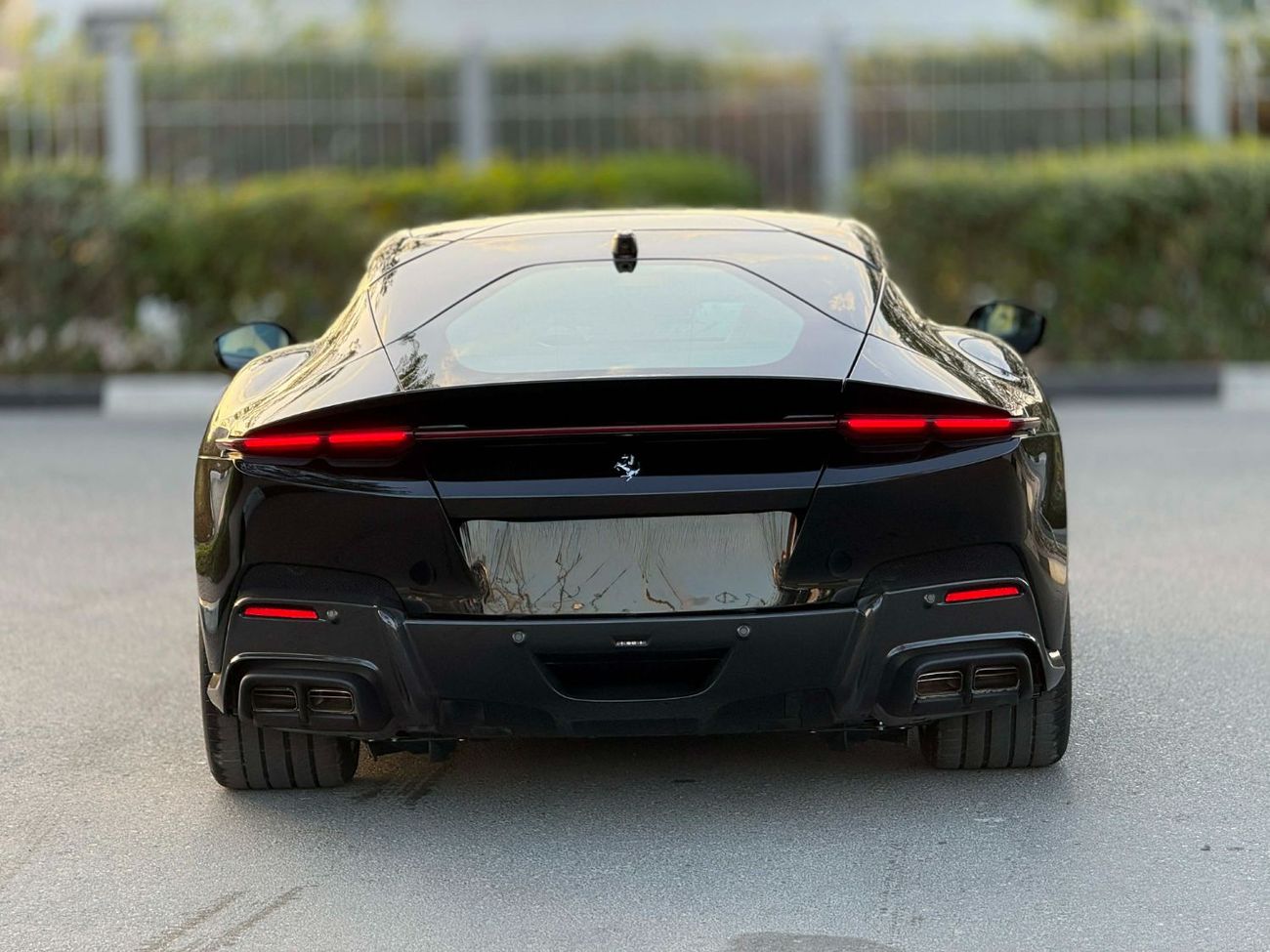 فيراري 12سيلندري GCC SPEC UNDER WARRANTY