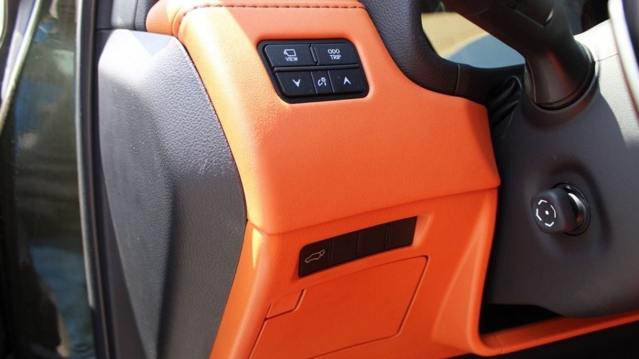 لكزس LX 600 LEXUS LX600 3.5L KURO AT (Export and Local)