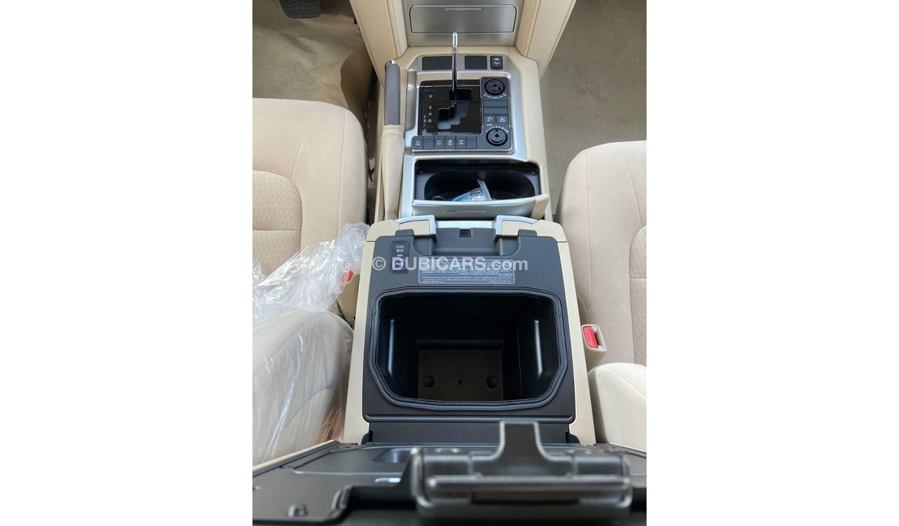 تويوتا لاند كروزر LAND CRUISER 4.6L WINCH 10 AIRBAGS, .SUNROOF. REMOTE ENGINE STARTER. REAR DVD FOR EXPORT ONLY
