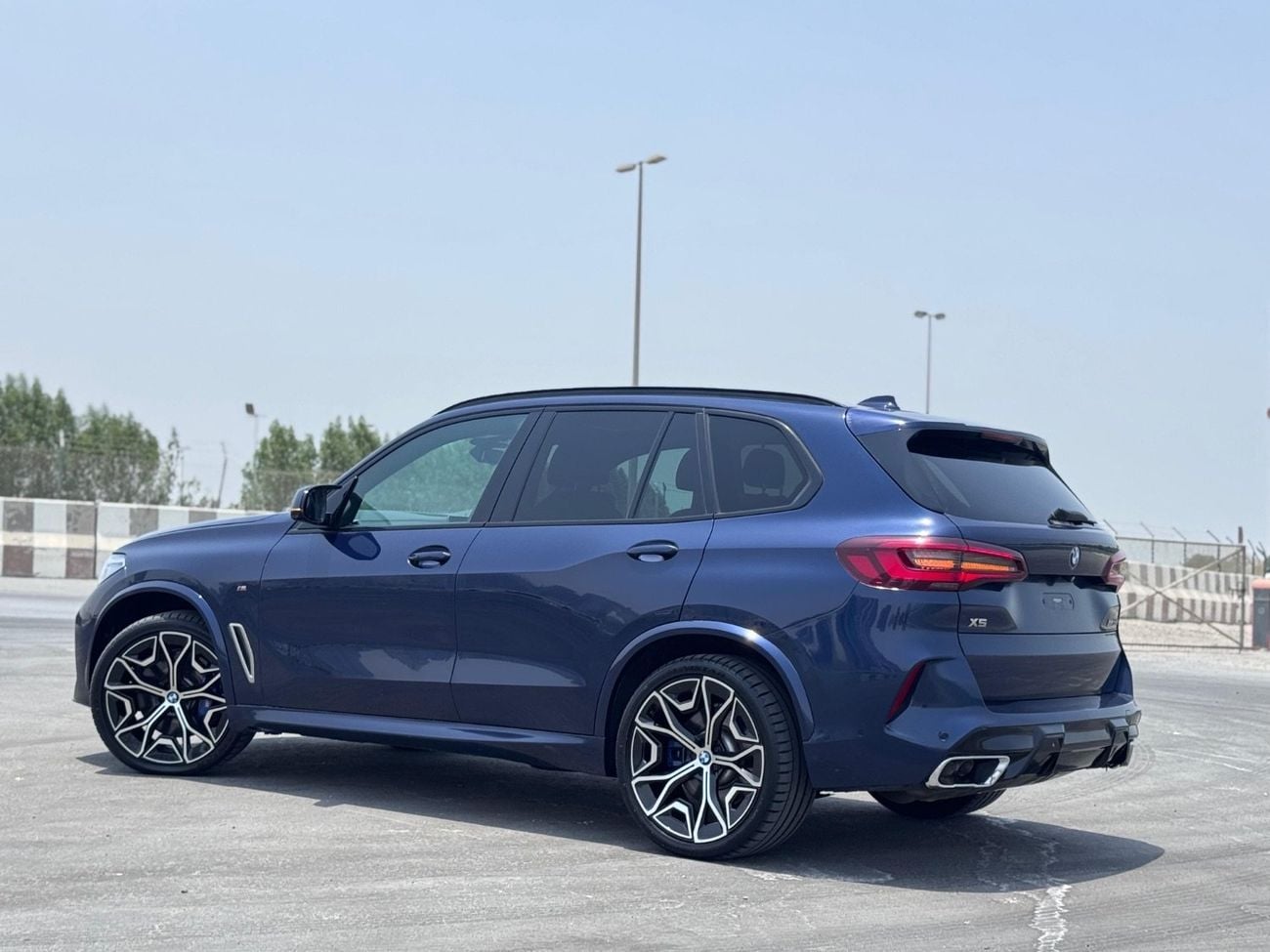 بي أم دبليو X5 M50i EXCLUSIVE