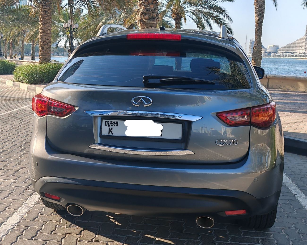 Infiniti QX70 3.7
