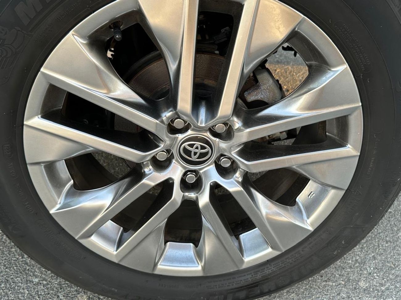 Toyota RAV4 2021 RAV4 xle premium