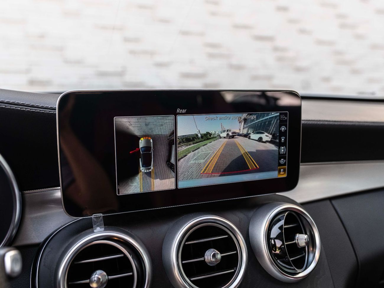 مرسيدس بنز C 200 C200 AMG-Line Convertible