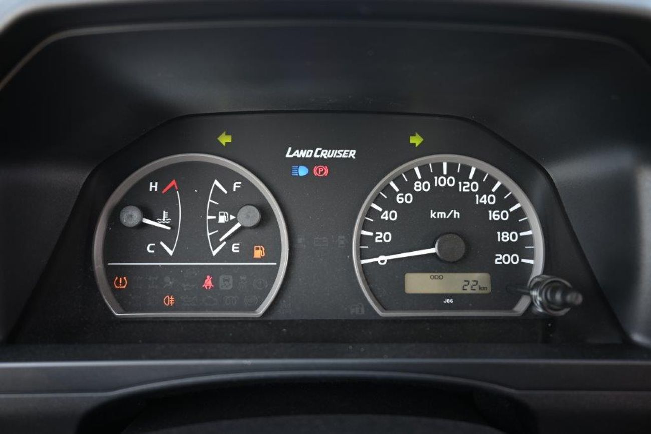 Toyota Land Cruiser 70 78 4.0L Petrol Manual