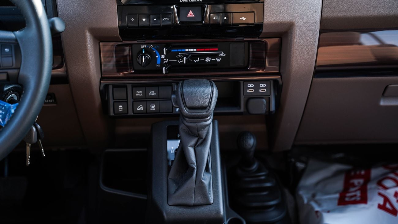 Toyota Land Cruiser 70