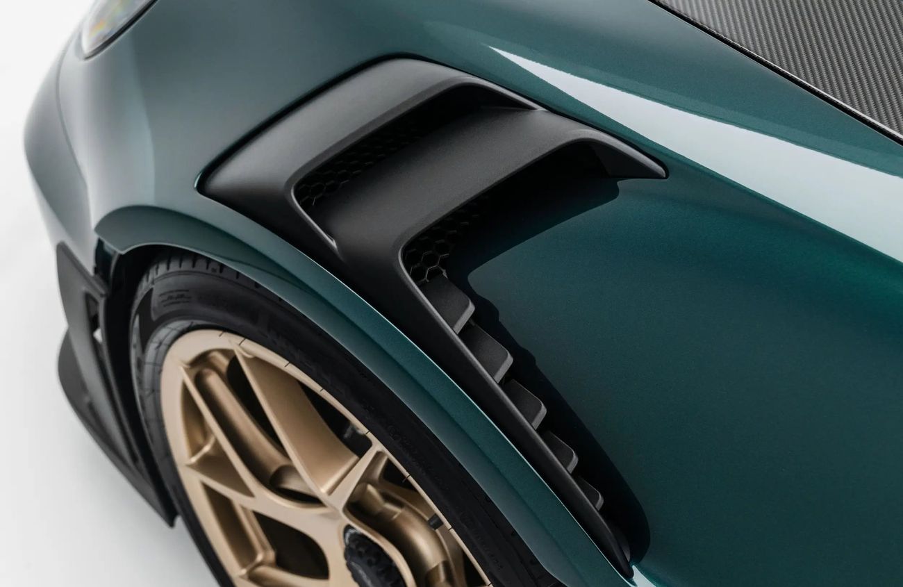 Porsche 911 4.0L F-6 Naturally Aspirated Engine