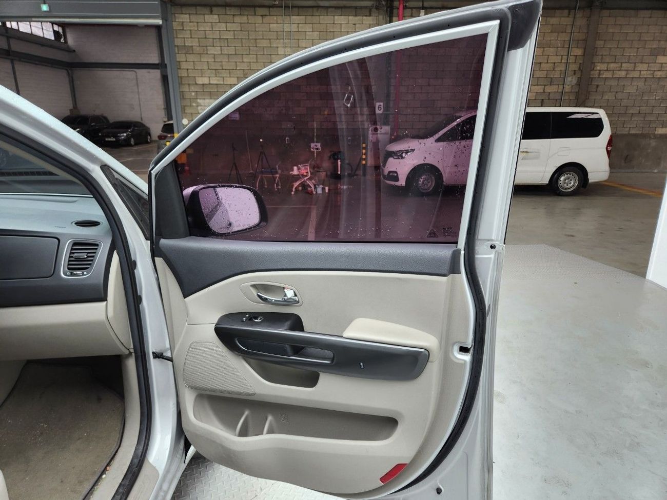 كيا كارنيفال THE NEW CARNIVAL (D) 2.2 Luxuary 9 seats