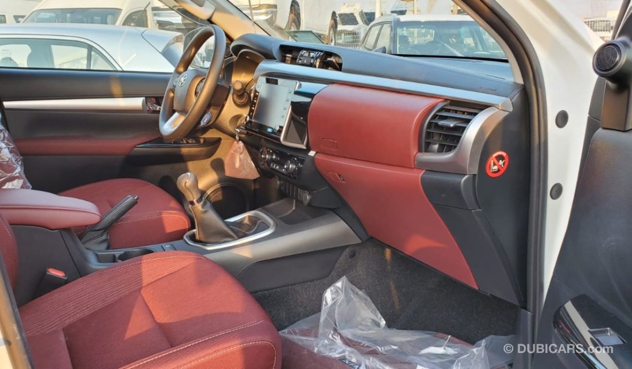 تويوتا هيلوكس Toyota Hilux Pick Up A/T 2.4L V4 Diesel 2021 Model with Key