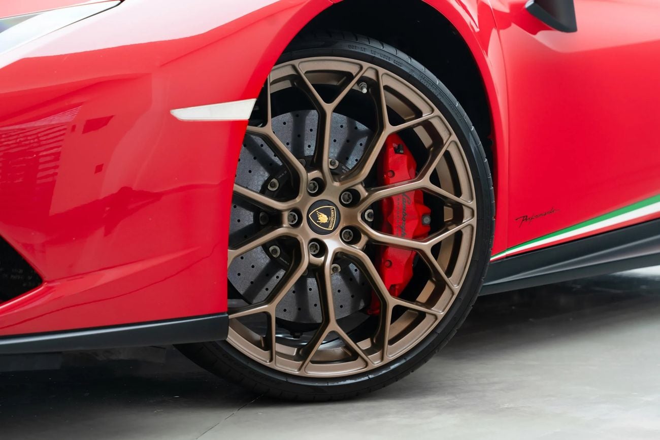 لامبورغيني هوراكان PERFORMANTE
