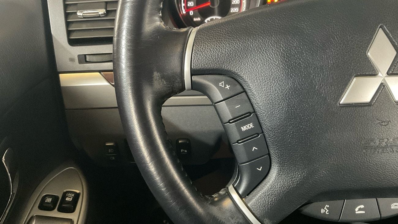 Mitsubishi Pajero GLS Highline 3.8L (274 HP) GLS Highline | Guaranteed Warranty | 0 Down Payment