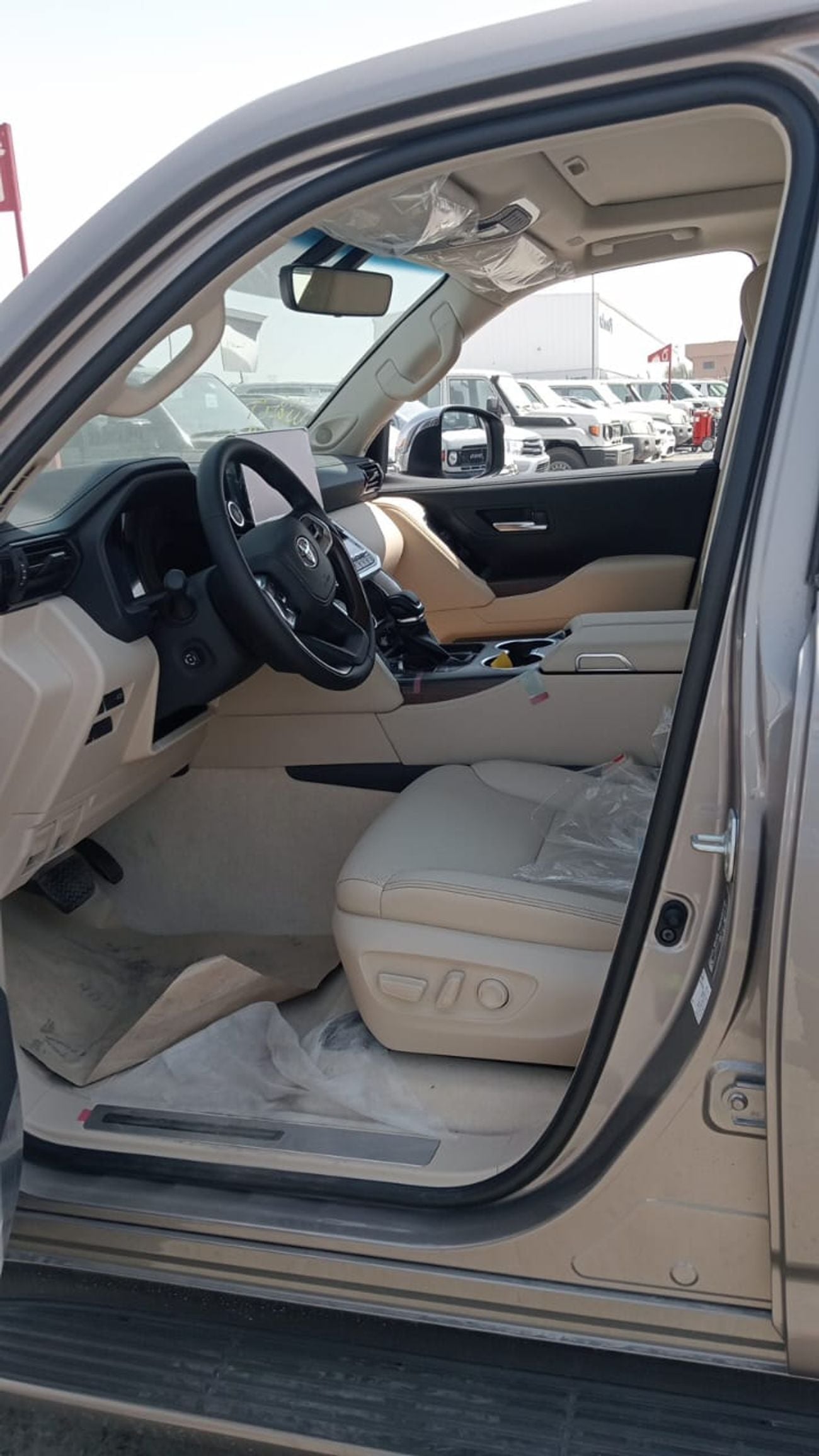 تويوتا لاند كروزر VX 3.3L