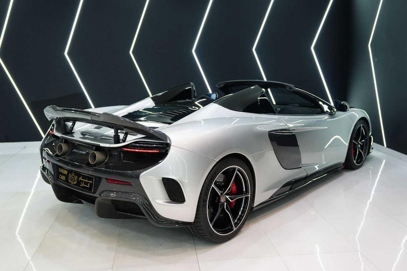 McLaren 675LT Spider, McLaren Track Telemetry, Full Carbon Package, Meridian Audio, Very Low KM, GCC Specs!!