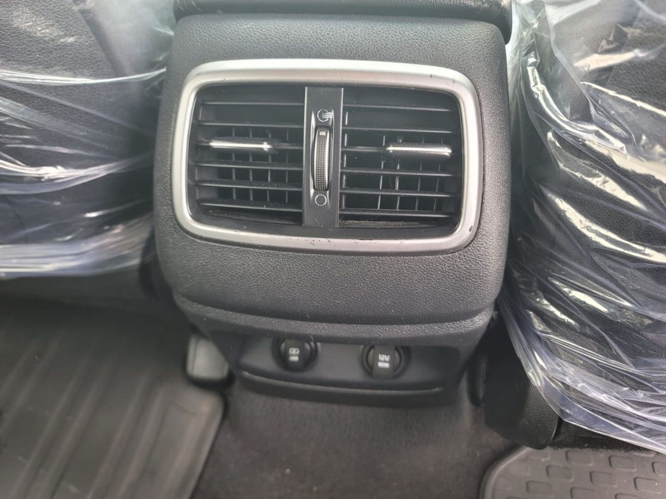 كيا سورينتو Mid Option 3.3L