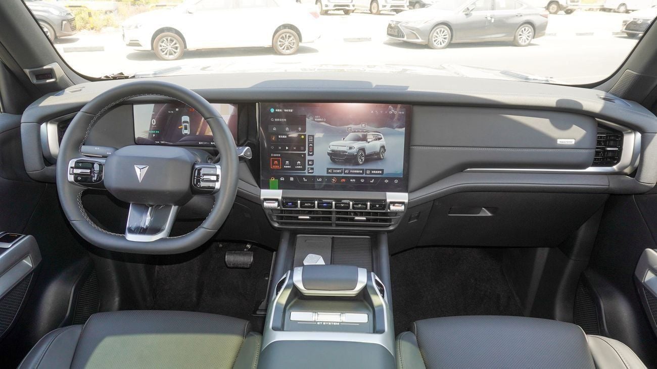 Changan Deepal G318 Brand New Changan Deepal Air Suspension 2024 1.5L 4WD Petrol|Silver/Black|N-DEP-AC-1.5-24| FOR LOCAL