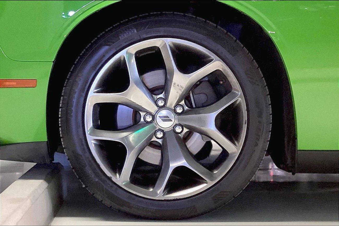 دودج تشالينجر SXT Plus | شامل الضمان | 0 ﺪﻔﻋﺓ ﺃﻮﻟﻯ