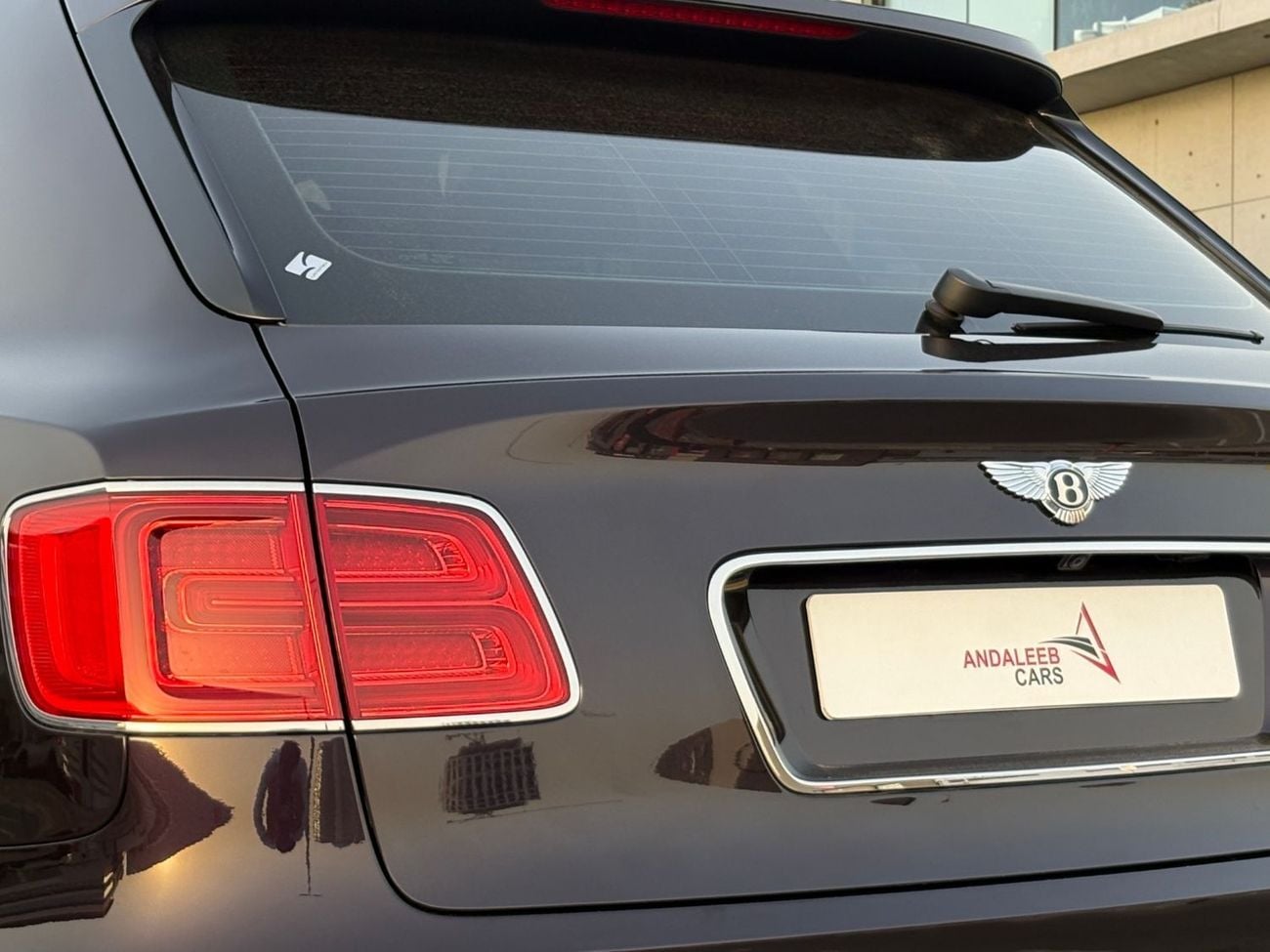 بنتلي بينتايجا AED 3,990 P.M | 0% DOWN PAYMENT | BENTLEY BENTAYGA | 6.0L W12 | 2017 | GCC SPECS