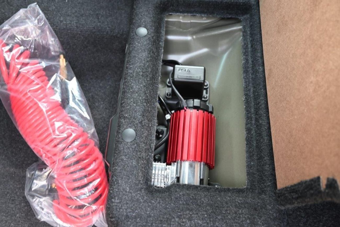 Toyota Hilux ADVENTURE 4.0L