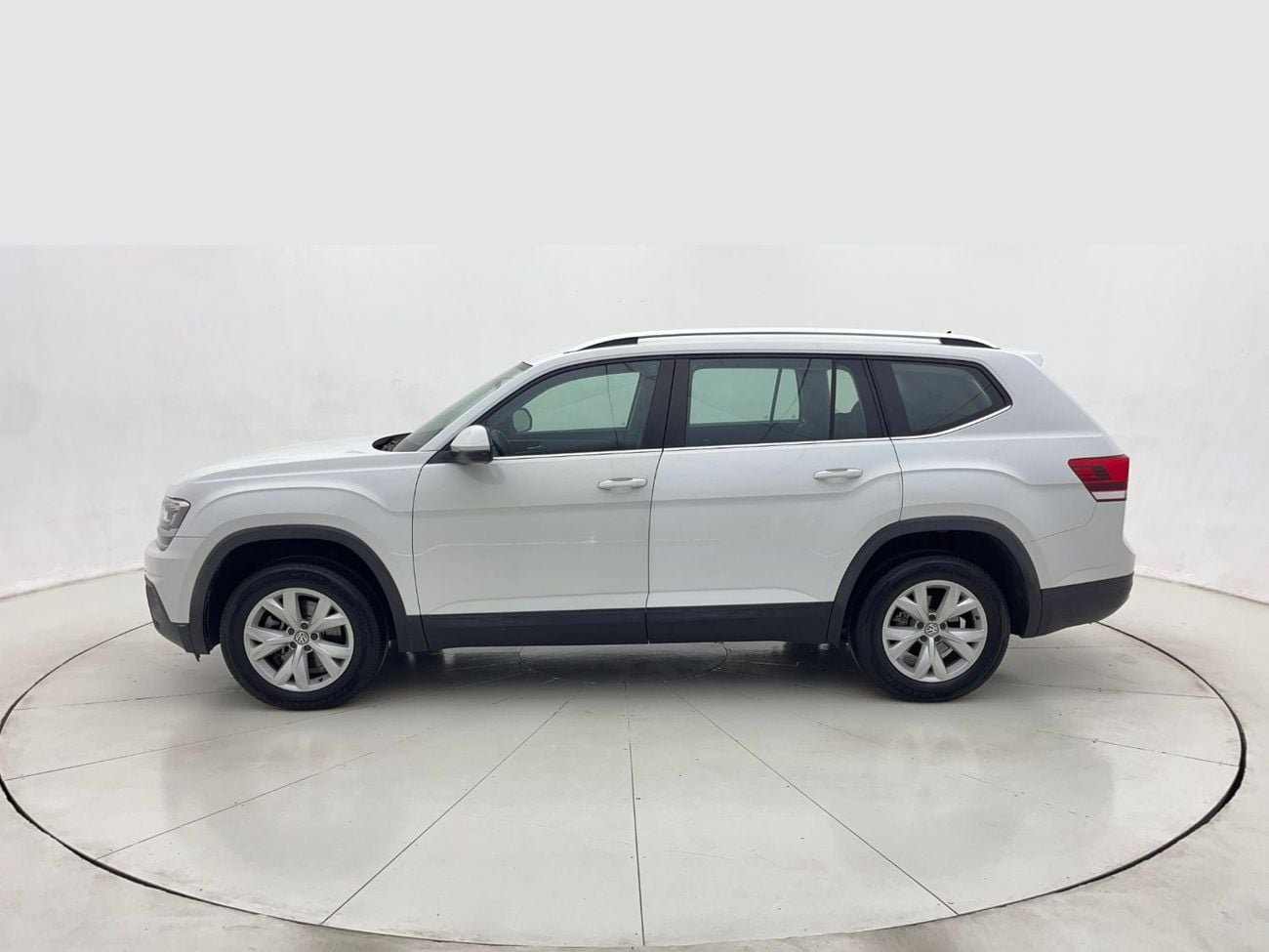 فولكس واجن تيرامونت 2L 2019 | 0 DP | 806/Month | 30 Day Return | Service History