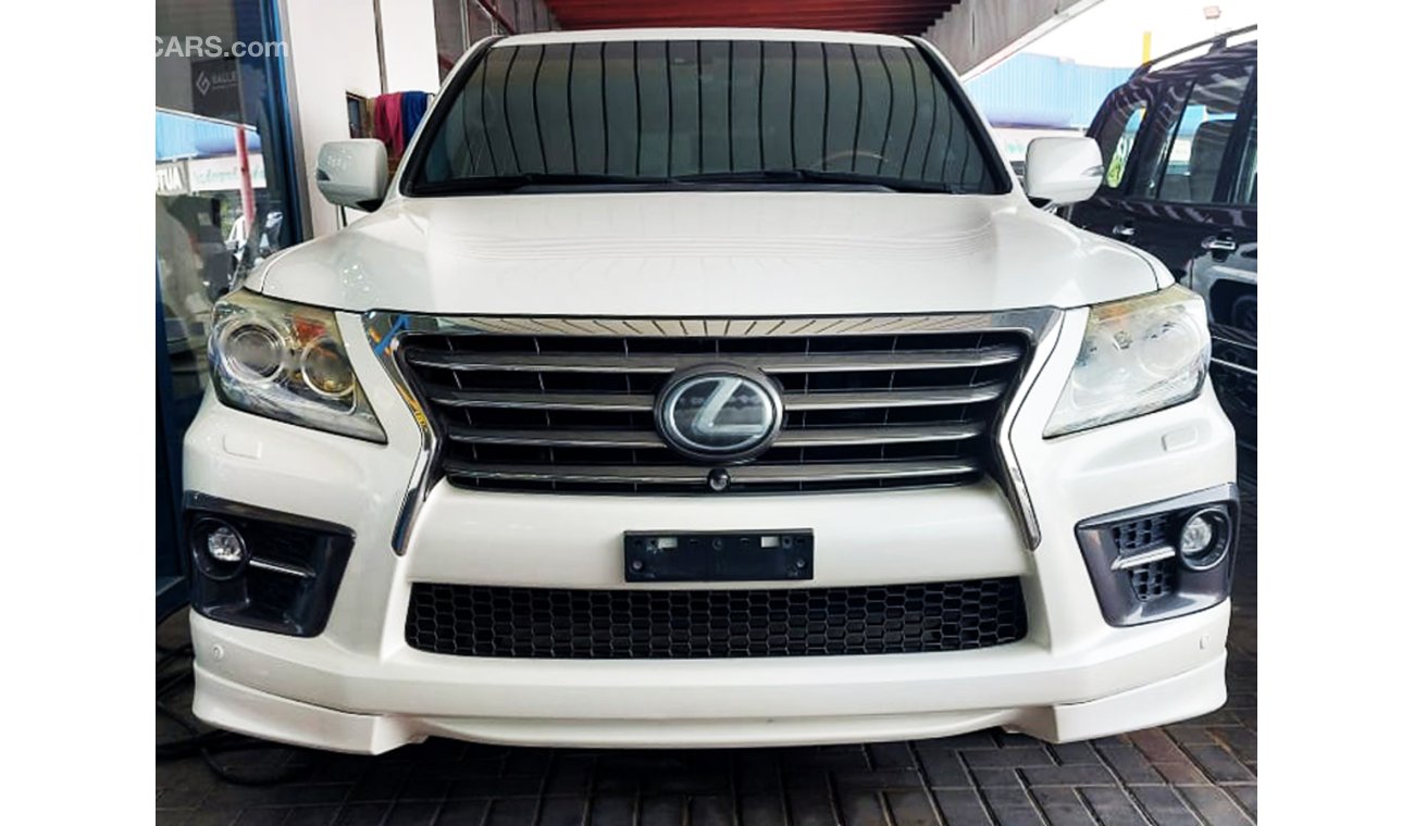 Lexus LX570 5.7cc Sports with Leather Seats; Certified Vehicle With Warranty(79671)