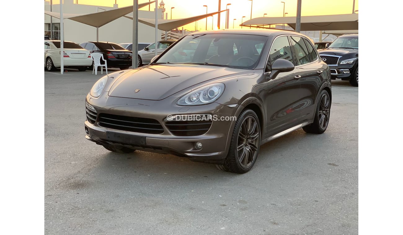 Porsche 718 Cayman Porsche Cayenne S 2012