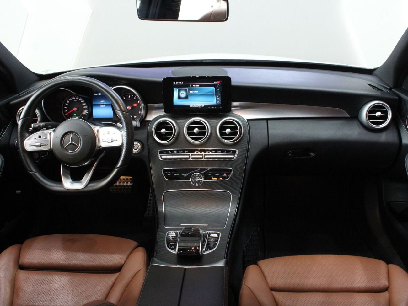 مرسيدس بنز C 200 افانتجارد