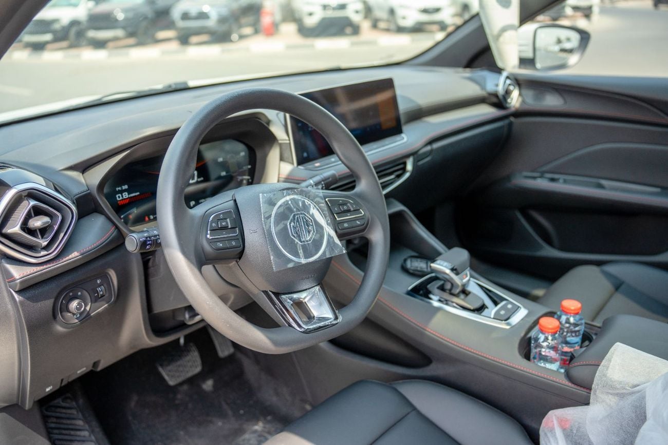 أم جي 5 MG5 2025 1.5L Turbo Petrol