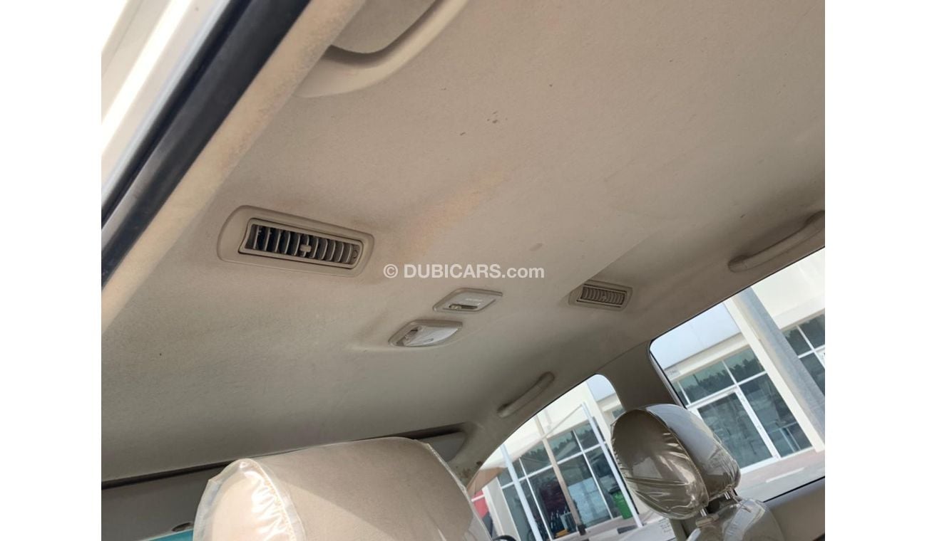 Toyota Innova Toyota Innova 2012 gcc 7 sat