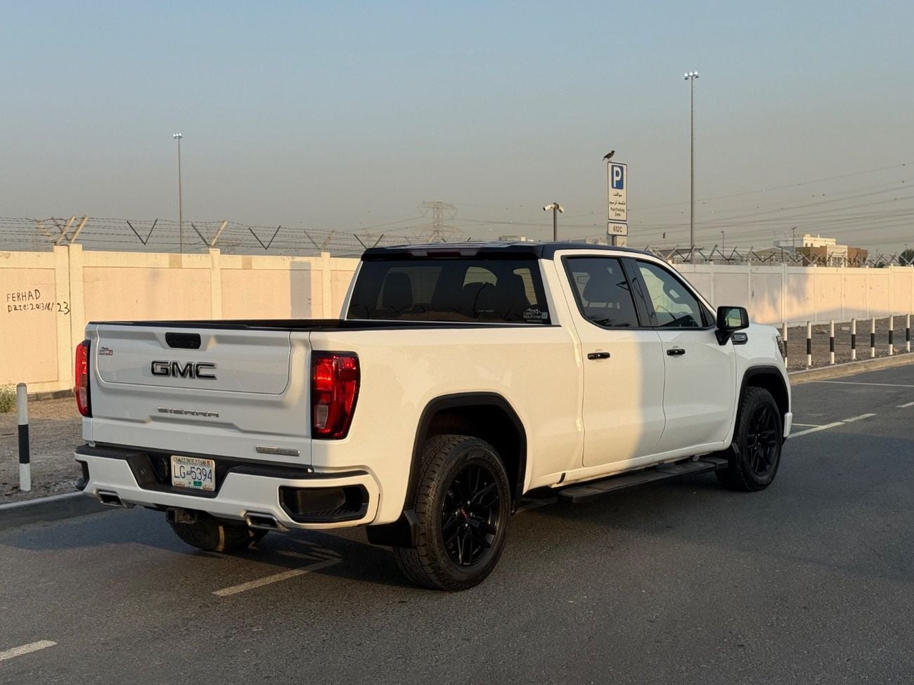 جي أم سي سييرا 1500 CREWCAB ELEVATION 5.3L V8 AT4 Crew Cab (AWD)