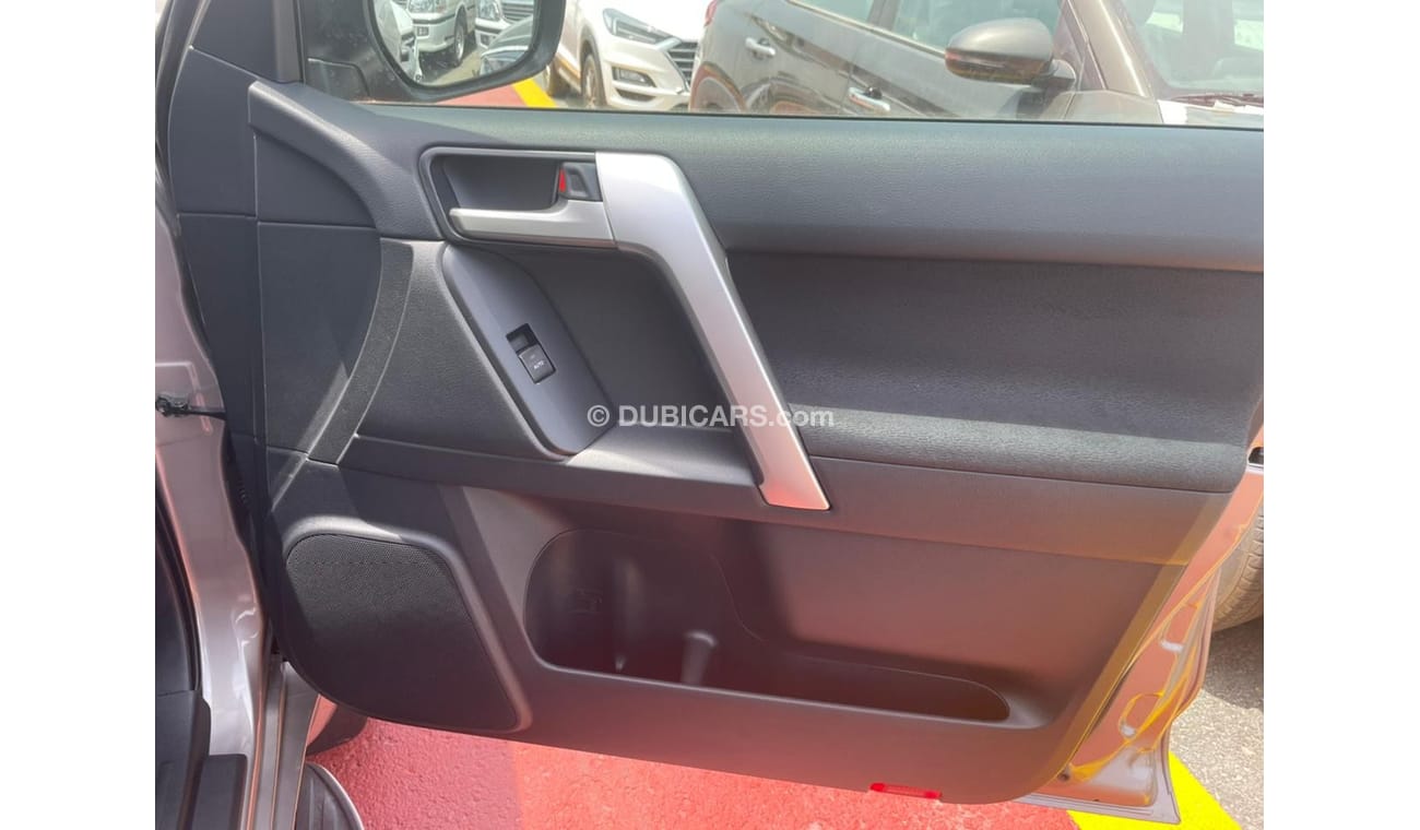 تويوتا برادو برادو ، VX ، 2.8 لتر ، ديزل ، موديل 2021 ، مع صندوق تبريد ، كاميرا خلفية ، حساسات للوقوف للتصدير فقط