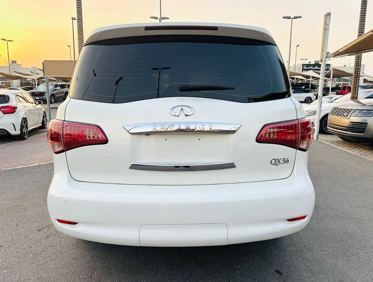 Infiniti QX56 