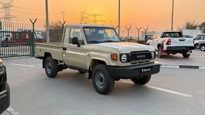 تويوتا لاند كروزر بيك آب Std 4.0L Single Cab Utility 4WD