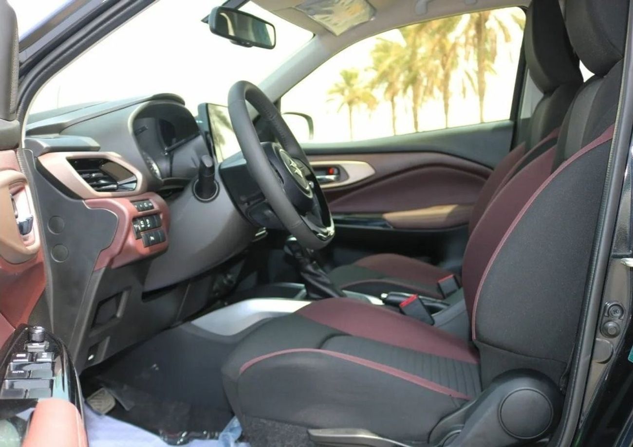 Suzuki Fronx GLX 1.5P AT MY2024 – BLUISH BLACK PEARL