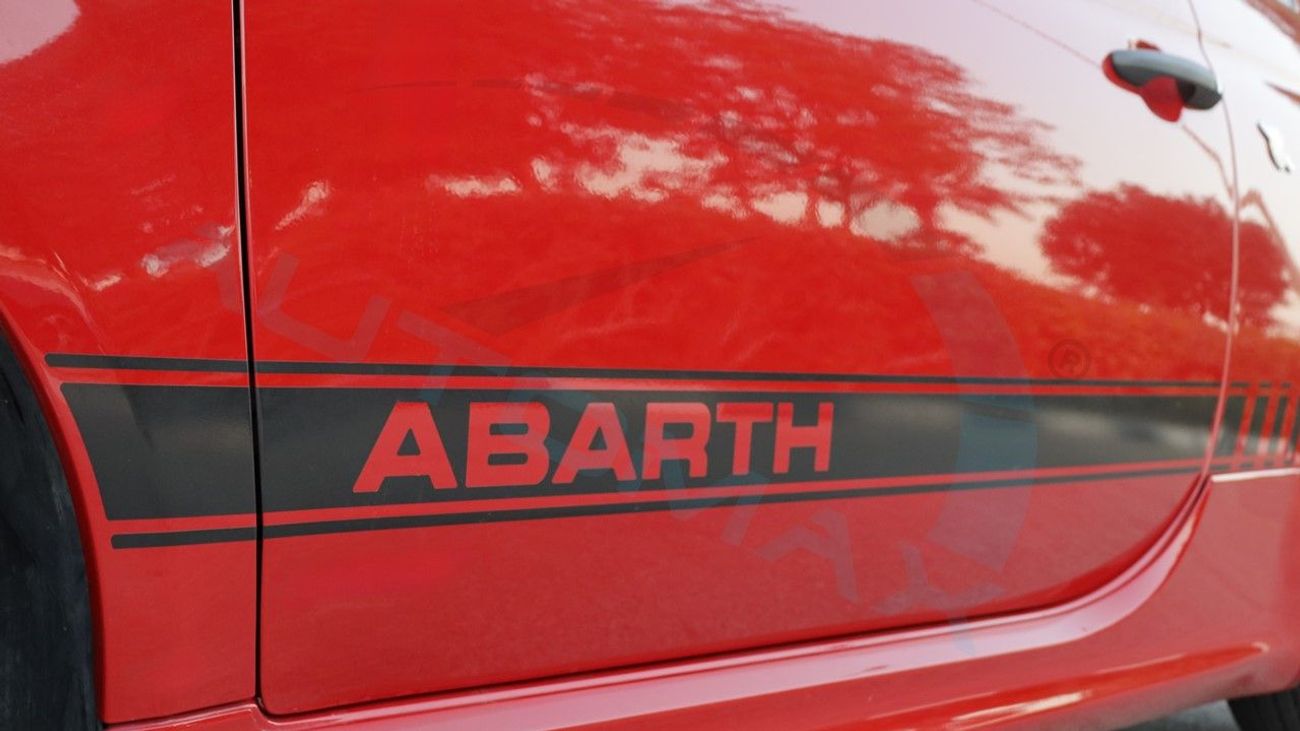 أبارث 695 Turismo 1.4T GCC 45300 Km With 2 Years Or 120,000Km Warranty @Official Dealer