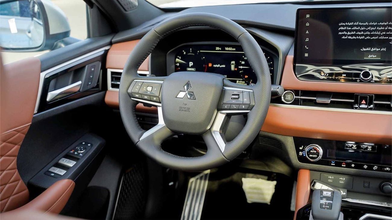 ميتسوبيشي آوتلاندر HIGHLINE ميتسوبيشي أوتلاندر بريميوم 2026 (G09) 2.5 لتر | SUV بسبعة مقاعد | مواصفات الخليج | للتصدير