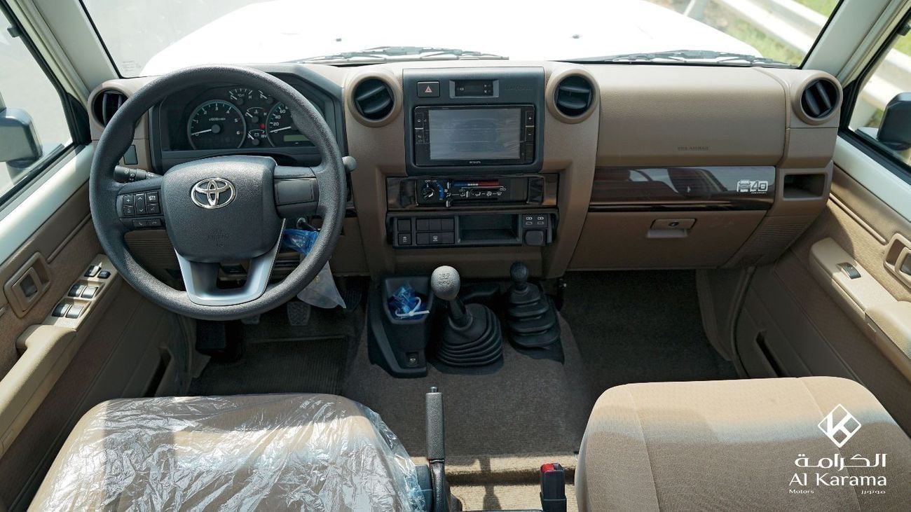 Toyota Land Cruiser 70 LC76 | 2.8L | 4WD Manual Transmission | GCC Specs | Rear Camera | Power Mirror
