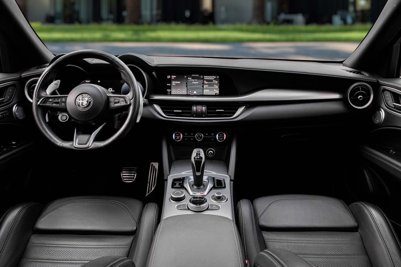 ألفا روميو ستيلفيو Q4 VELOCE | 3,232 P.M | 0% Downpayment | VELOCE Q4 ALFA WARRANTY! | AMAZING CONDITION! | Ramadan Off