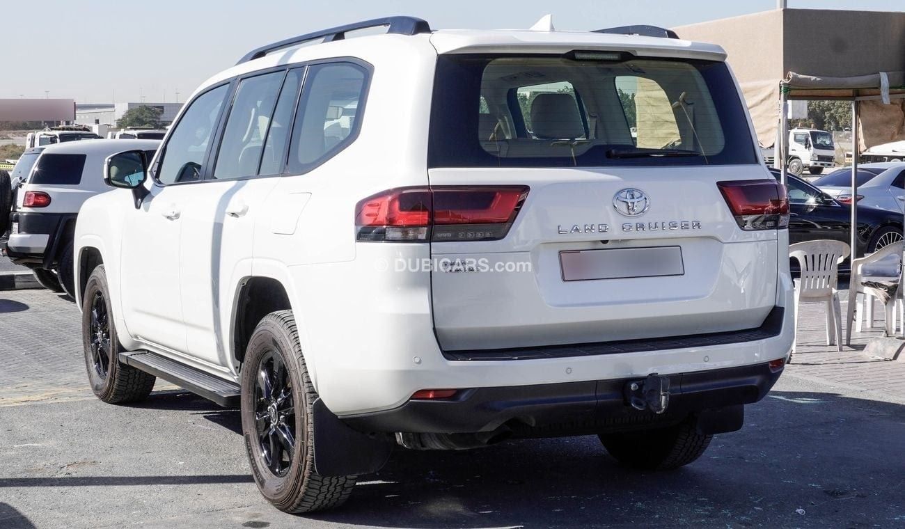 Toyota Land Cruiser GXR 3.5 L Twin turbo V6