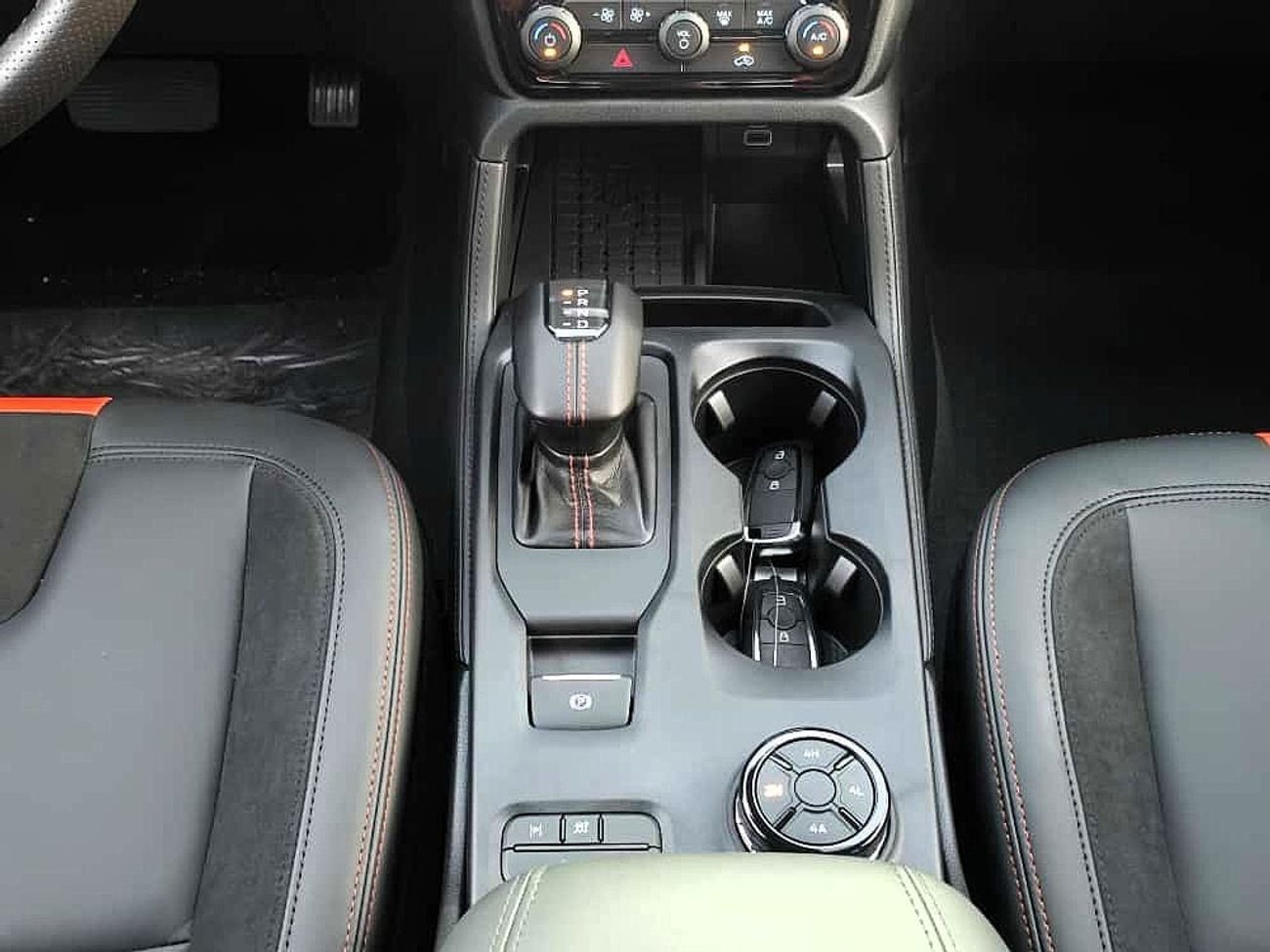 Ford Ranger Raptor FORD Ranger Raptor full Option  2.0l T A/T DIESEL 2025 MODEL