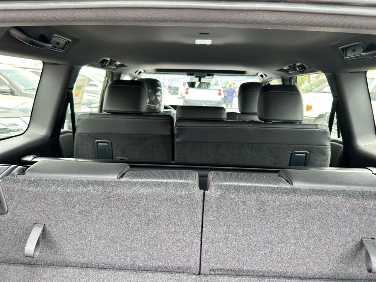 تويوتا برادو TOYOTA PRADO 2.4L PETROL BLACK 2025 GCC ALL-ROUNDER FULL (Export Only)