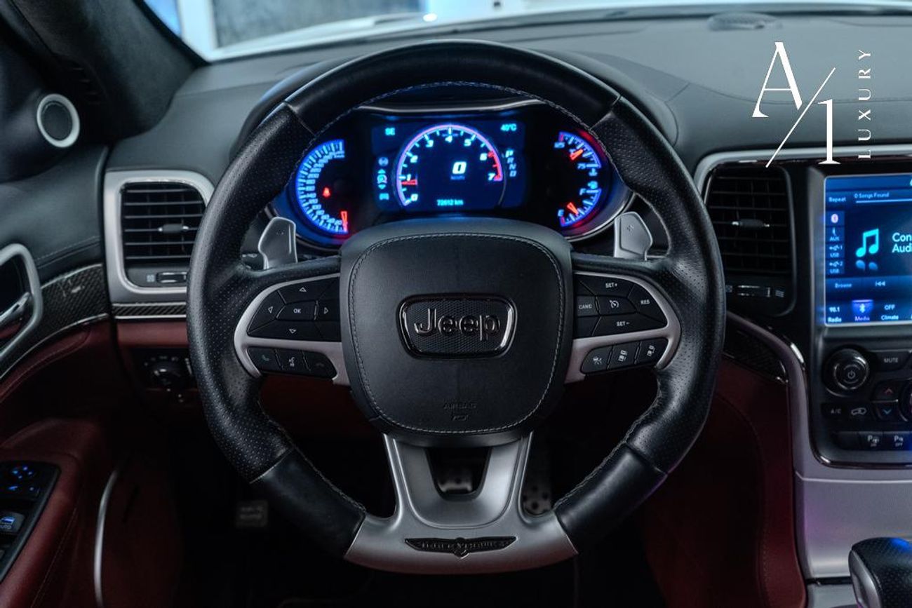 جيب جراند شيروكي Trackhawk 6.2L 2018 Jeep Grand Cherokee SC, Warranty, Full Jeep Service History, 707HP, GCC