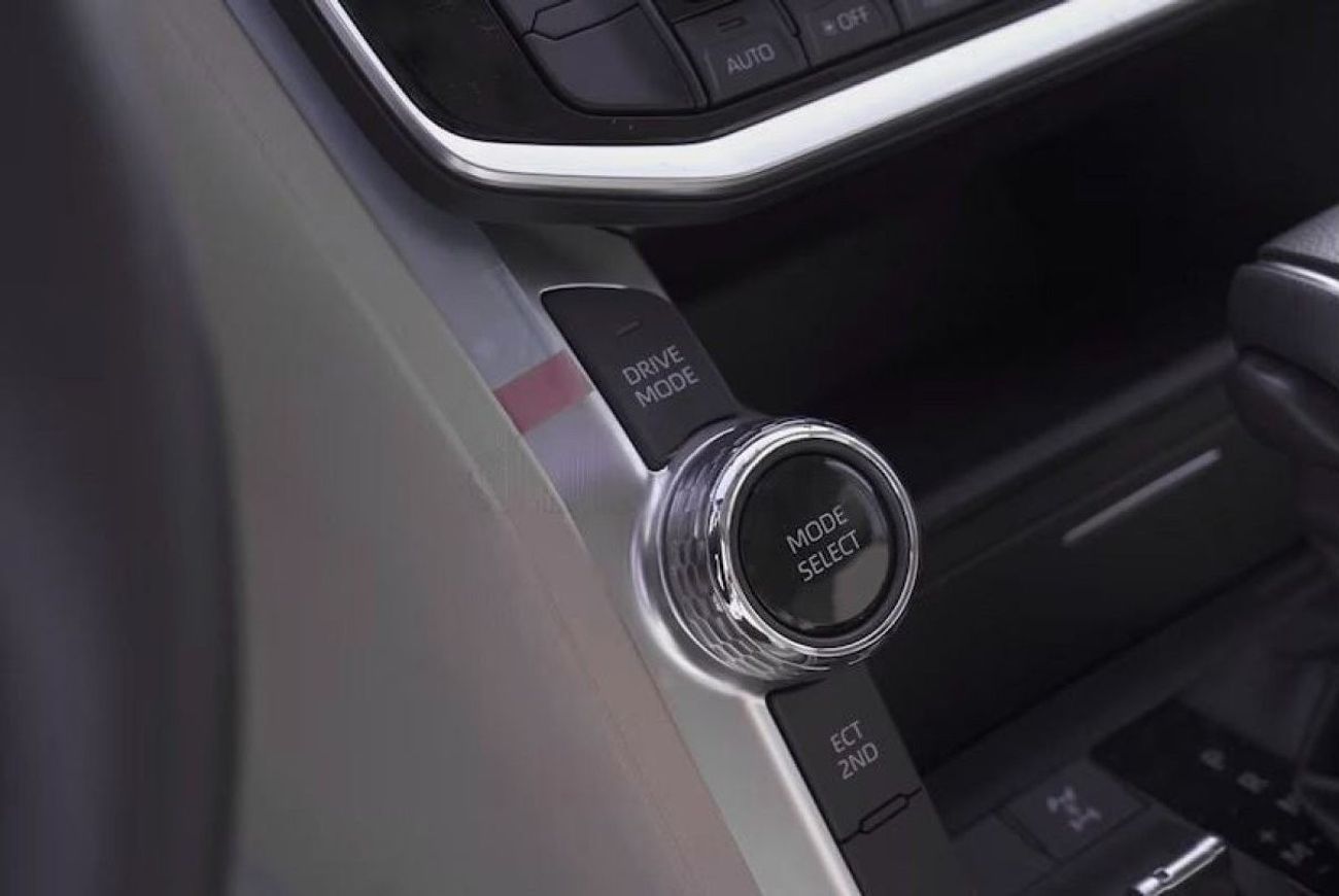 Toyota Land Cruiser GXR 3.5L