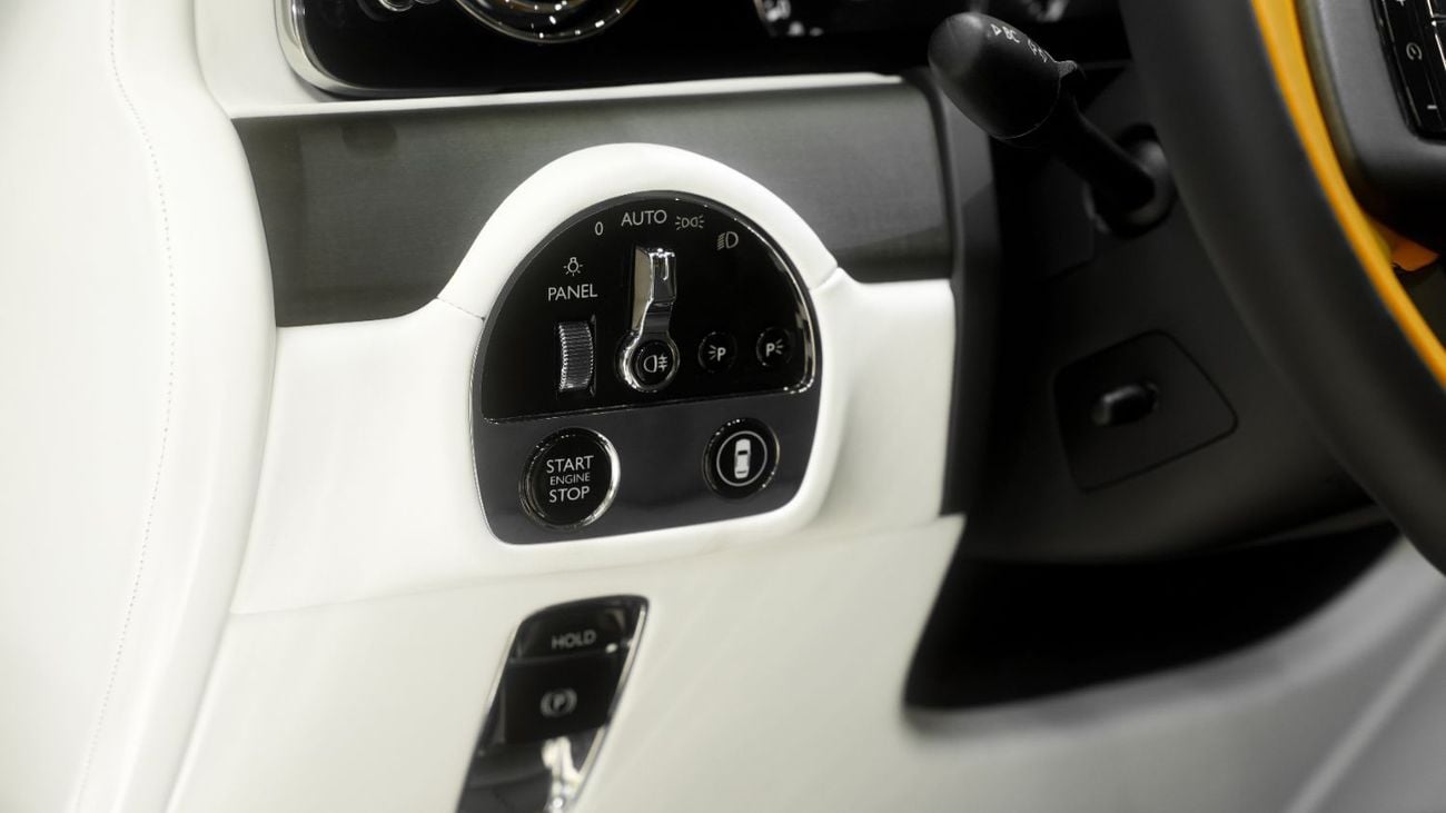 رولز رويس جوست 2024 | SPECIAL ORDER | BESPOKE TRI-TONE INTERIOR | FULL OPTION | LOW MILEAGE | PERFECT CONDITION