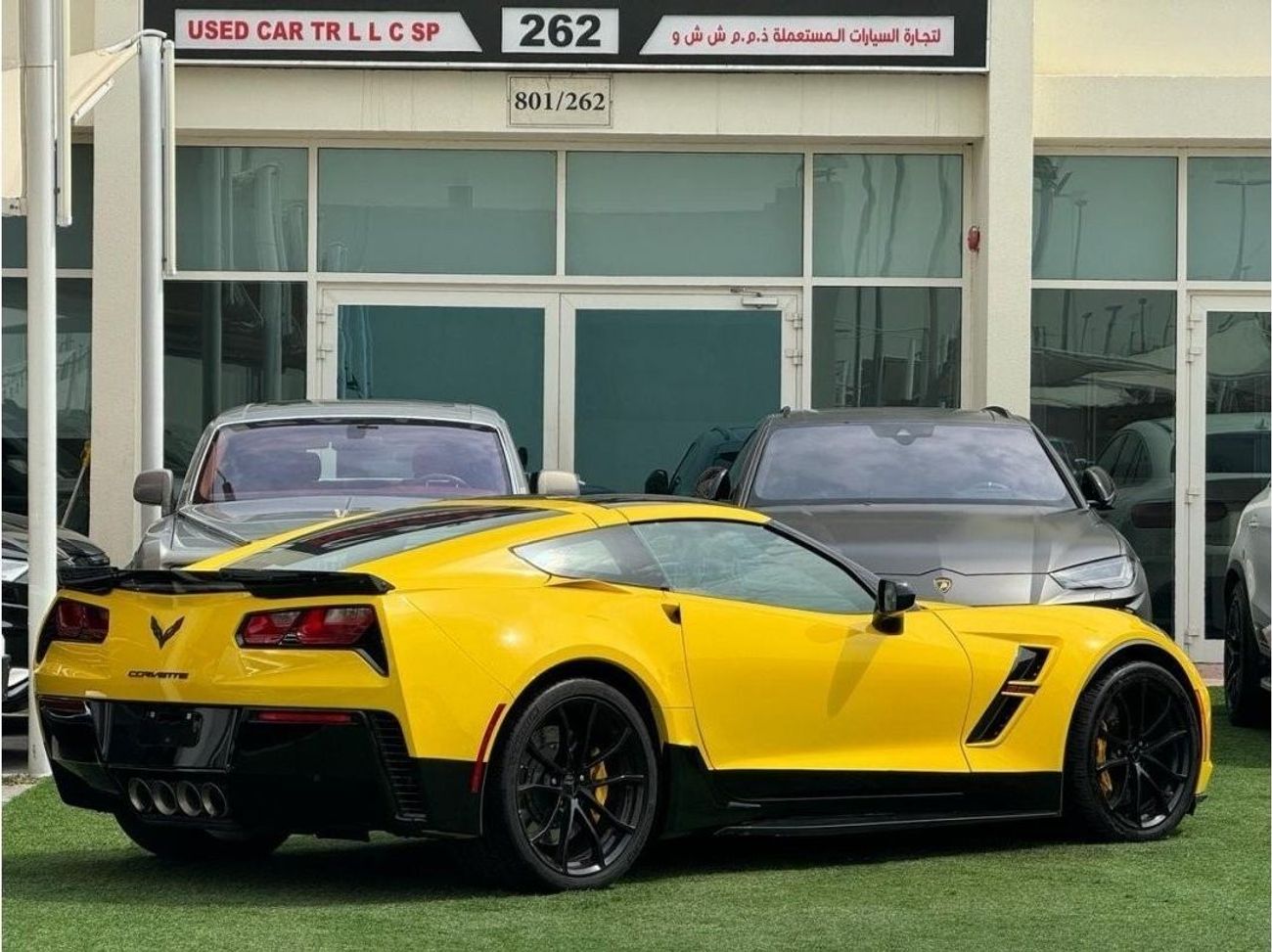 شيفروليه كورفت شيفروليه كورفت C7 جراند سبورت 2018 فل كاربون فايبر  وارد بحاله ممتازه