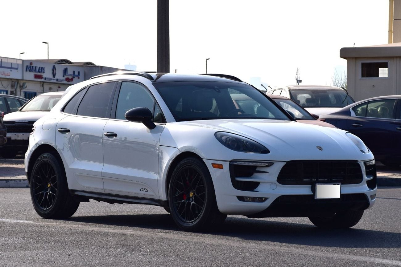 Porsche Macan Porsche Macan gts 3.0L 6 cylinder twin turbo